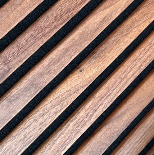 Sänggavel i akustikpanel, höjd 135 cm, bredd 245 cm, träslag valnöt (premiumutförande)