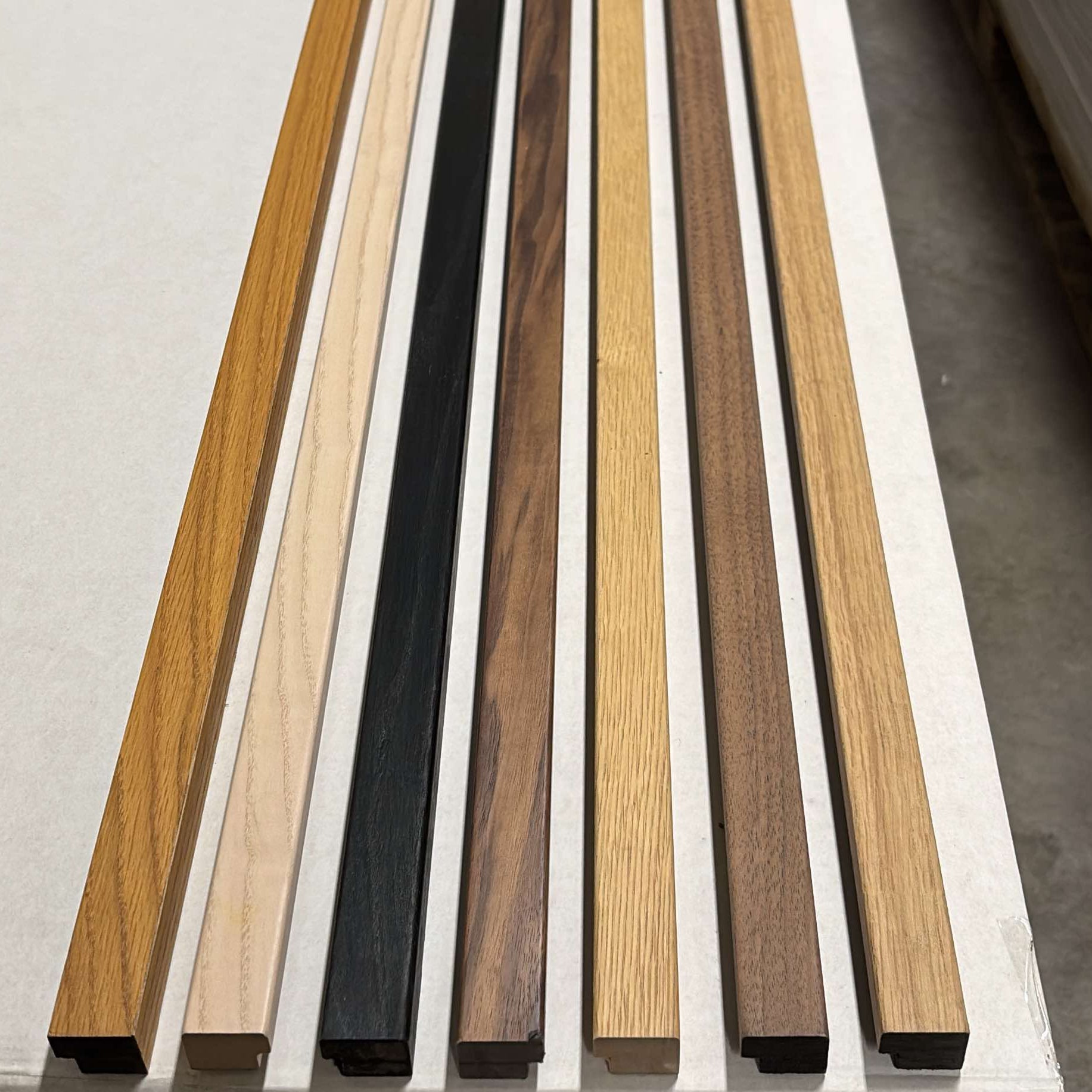 Fanérade iister i olika träslag - UTFÖRSÄLJNING