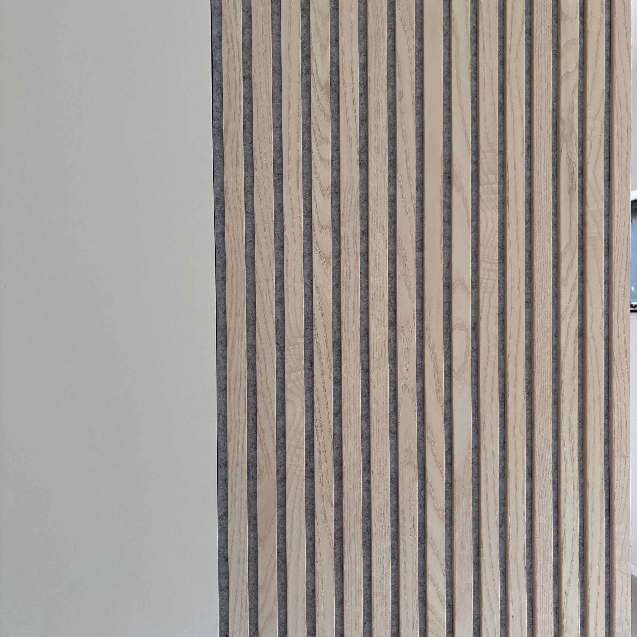 Akustikpanel PREMIUM Ask (vitlackad)