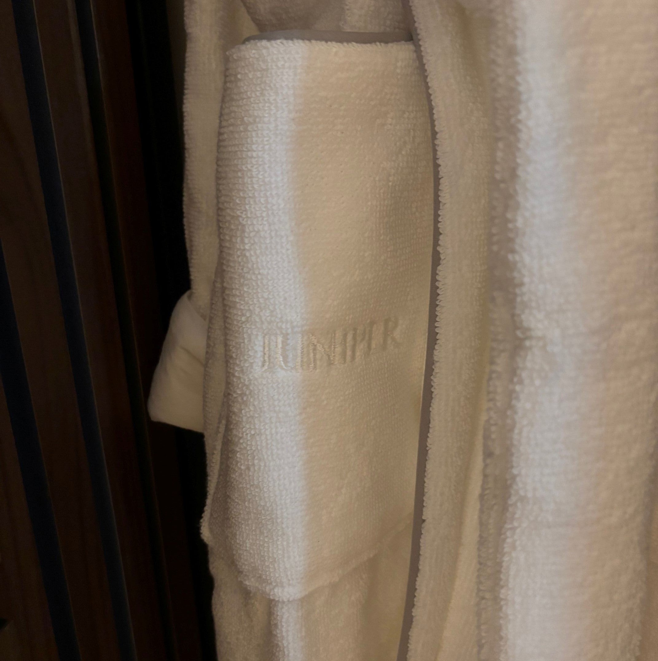 The Hôtel Bathrobe från Juniper