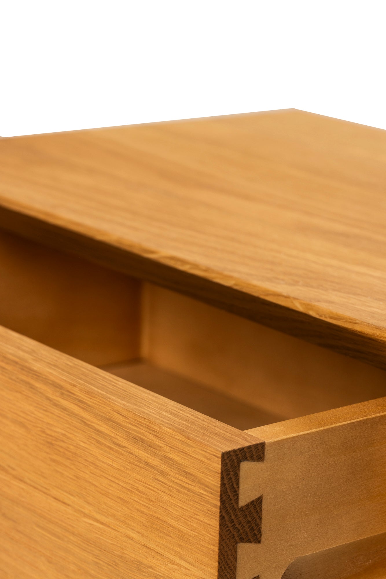 Nattduksbord i massiv Ek