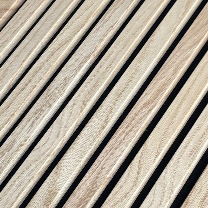 Sänggavel i akustikpanel, höjd 138 cm, bredd 245 cm, träslag ljus ek (premiumutförande)